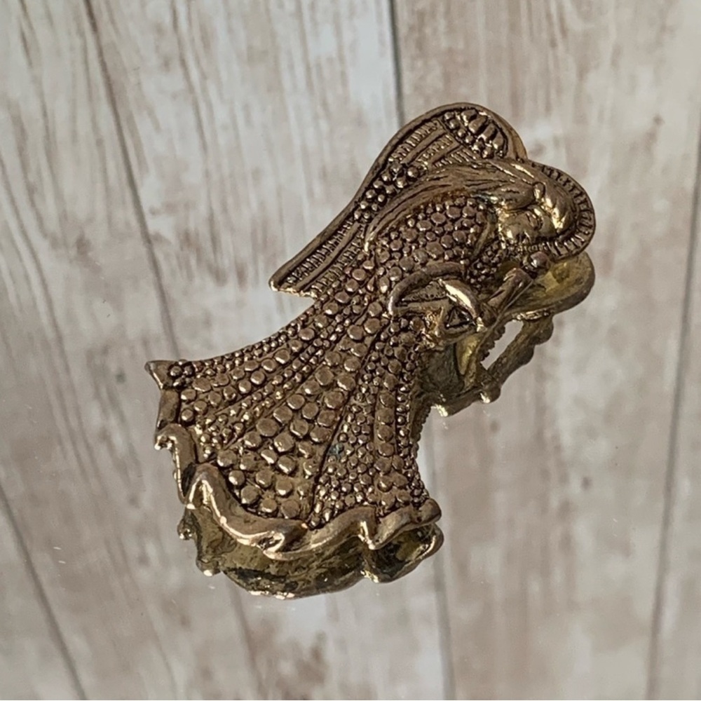 Elegant Gold Angel Pin